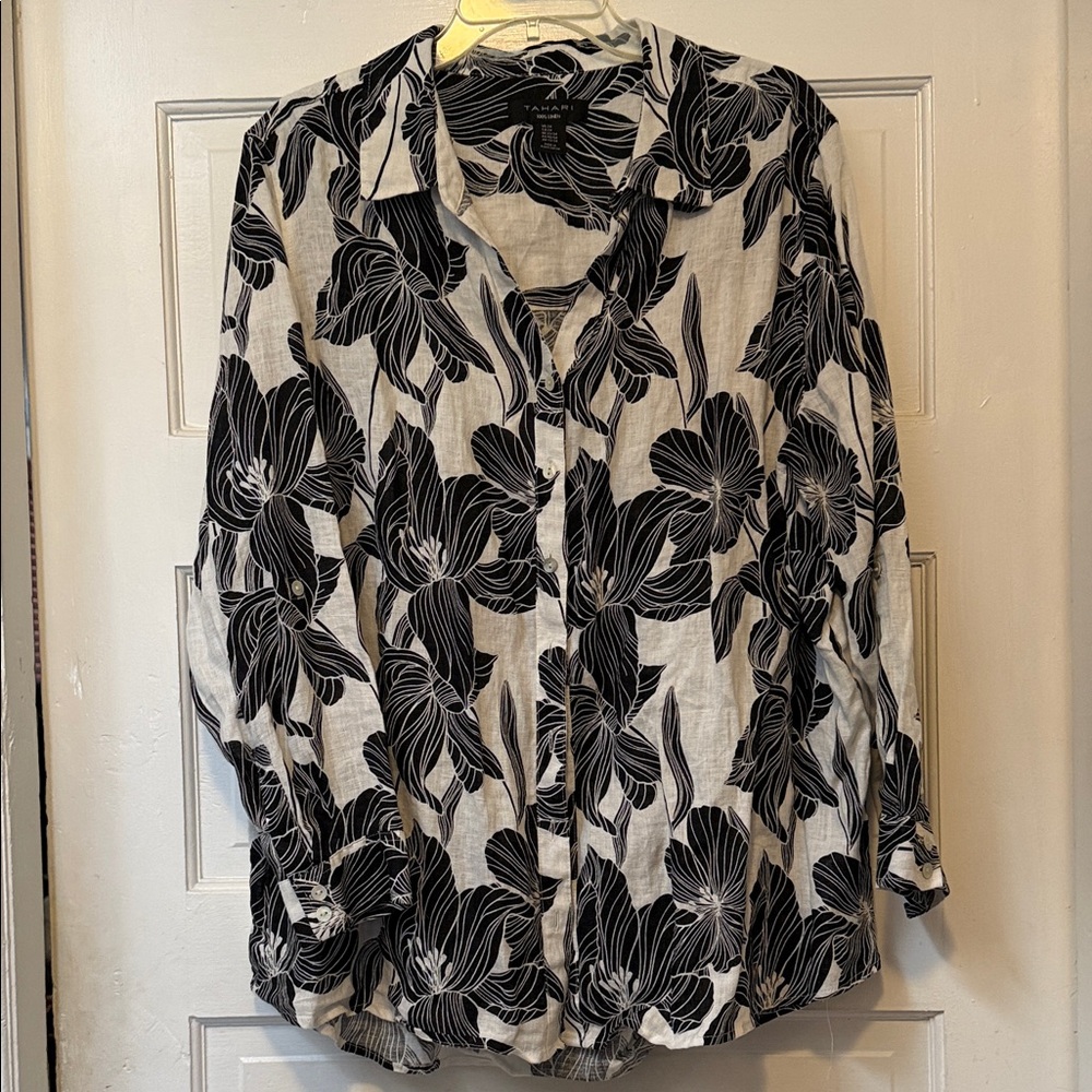 Plus Size 2X Tahari Black and White Floral Button Down Shirt